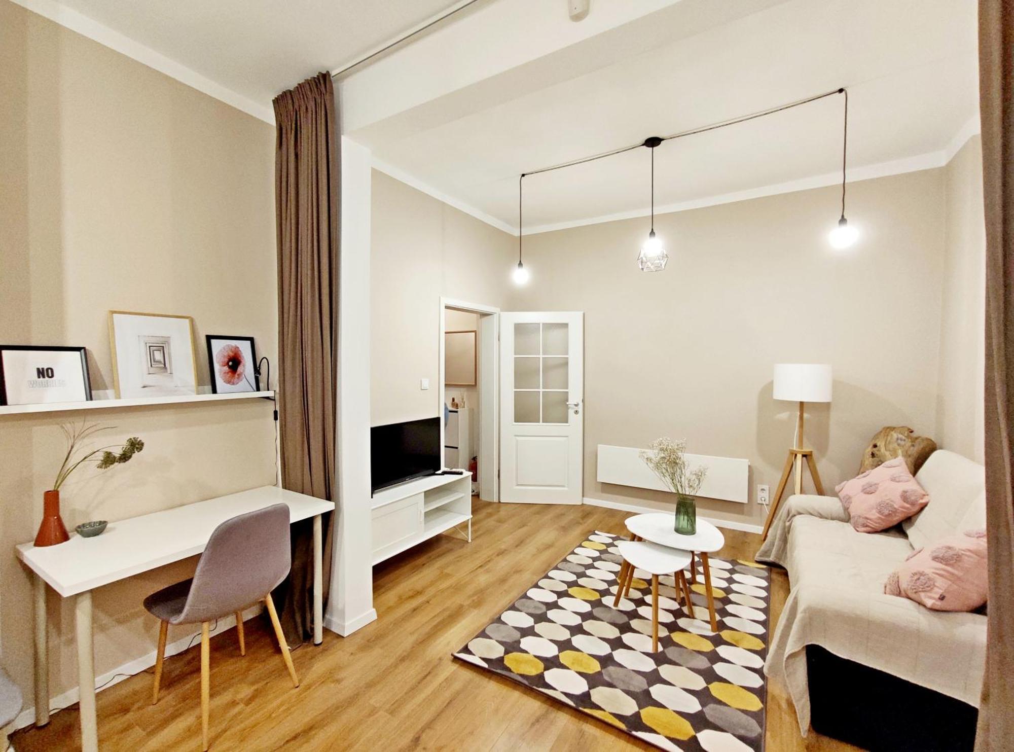 Top Centre 1 Bedroom Apt Next To Vitosha Blvd. Sofia Ngoại thất bức ảnh